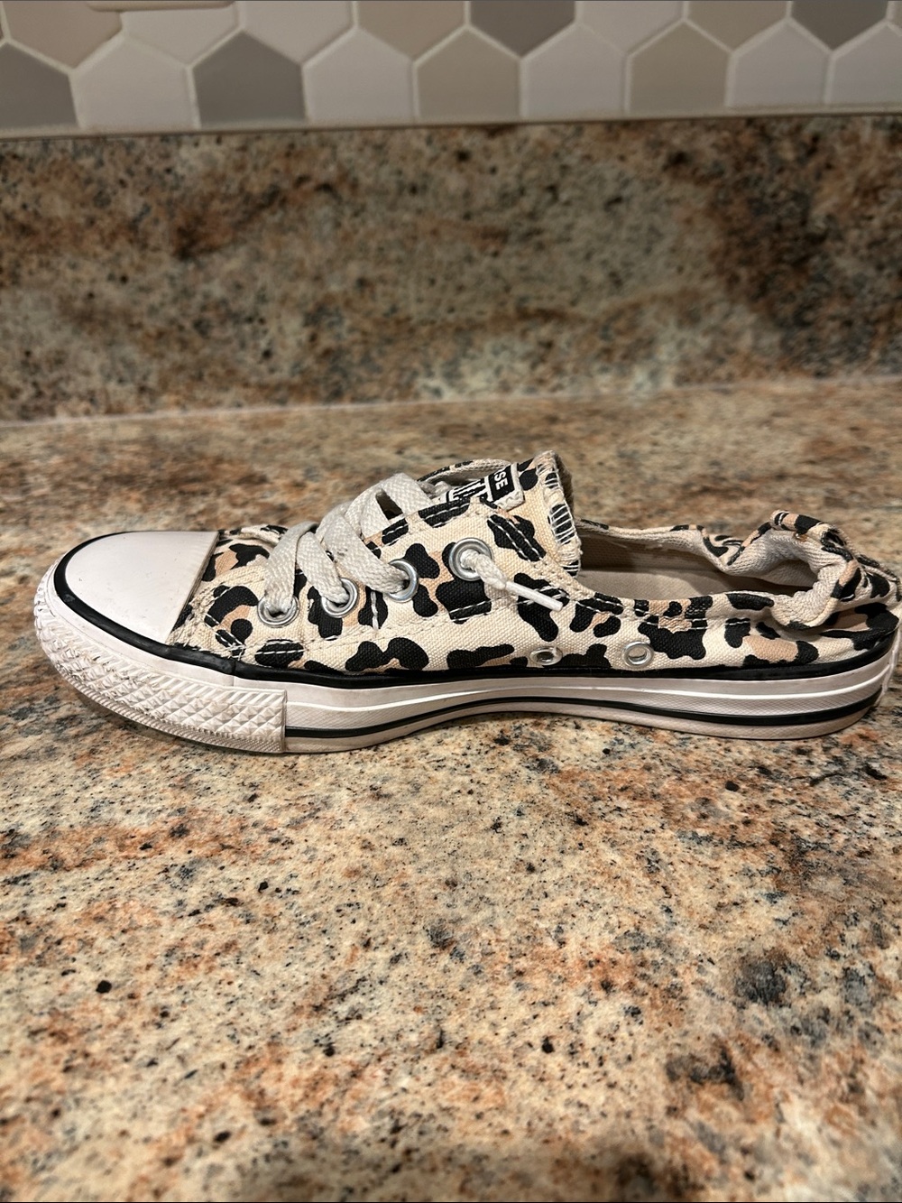 Converse Shoreline Sneakers Womens 7 Leopard Print Slip On Low Top 567022F - Picture 5 of 13